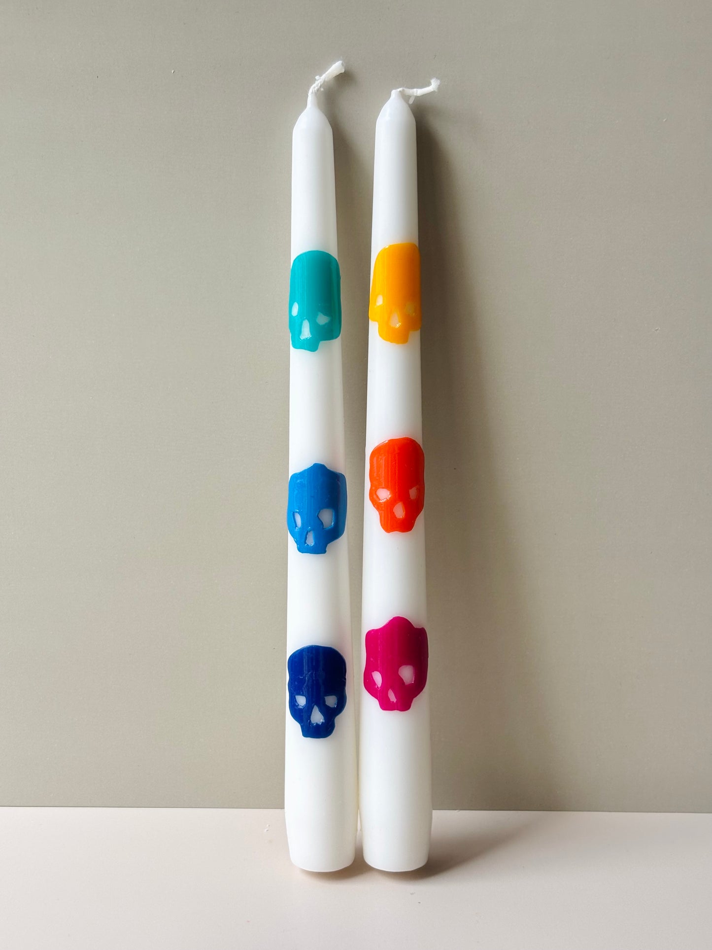 Memento Skull Taper Candle – Orange and Pink