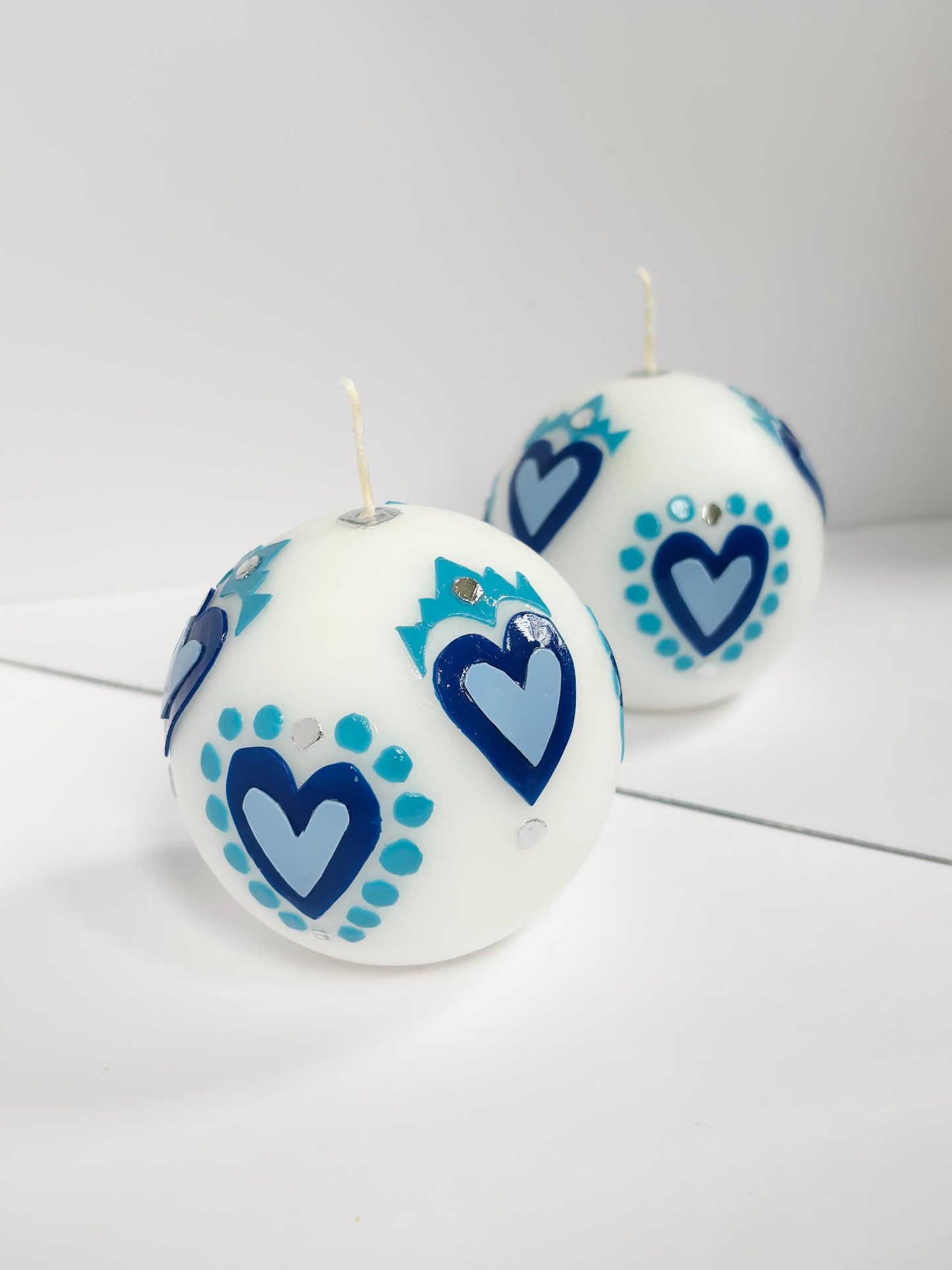 Brave Hearts Ball Candle - Cool Blue