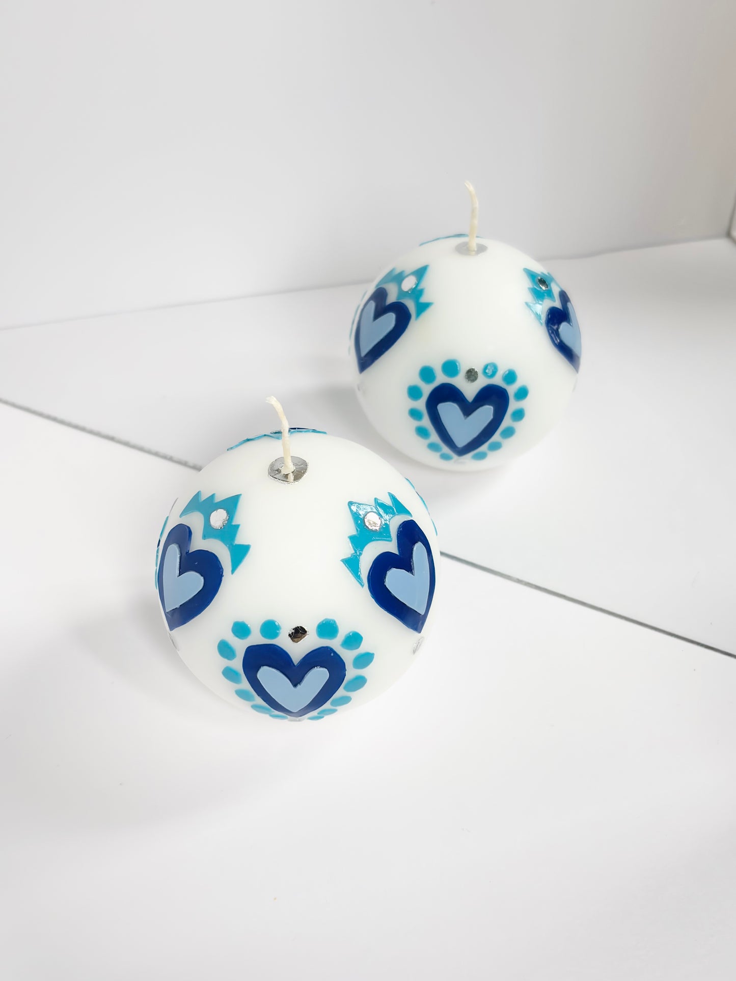 Brave Hearts Ball Candle - Cool Blue